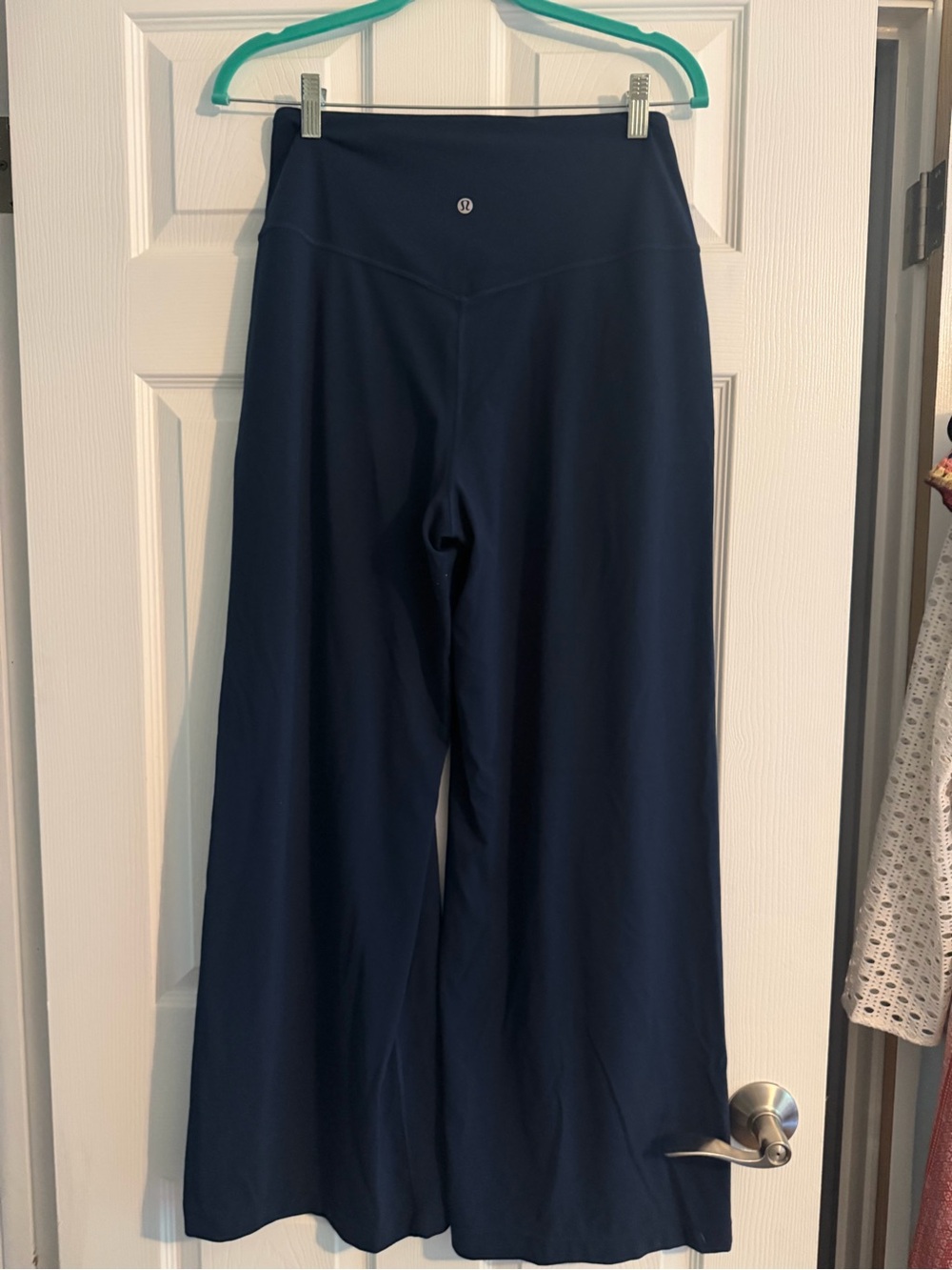 lululemon Align™ Palazzo Pant Short sz 8 navy blue - Picture 5 of 5